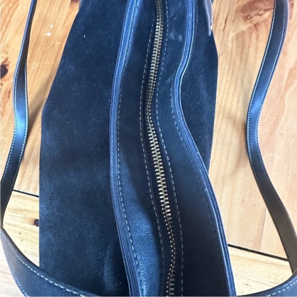 J McLaughlin Black Leather Suede Large Travel Tote Bag - Picture 9 of 9